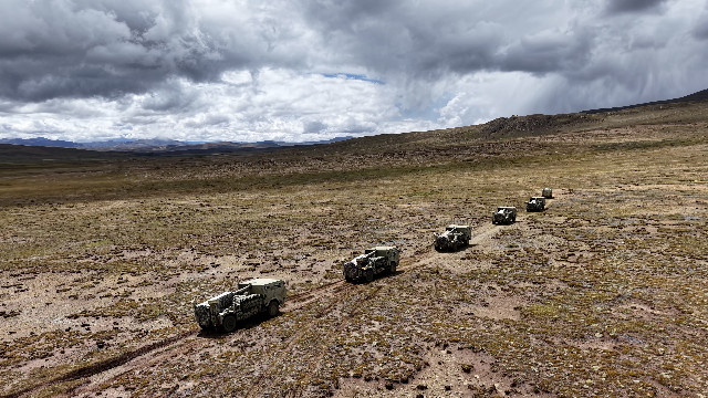 Howitzer fires at mock targets