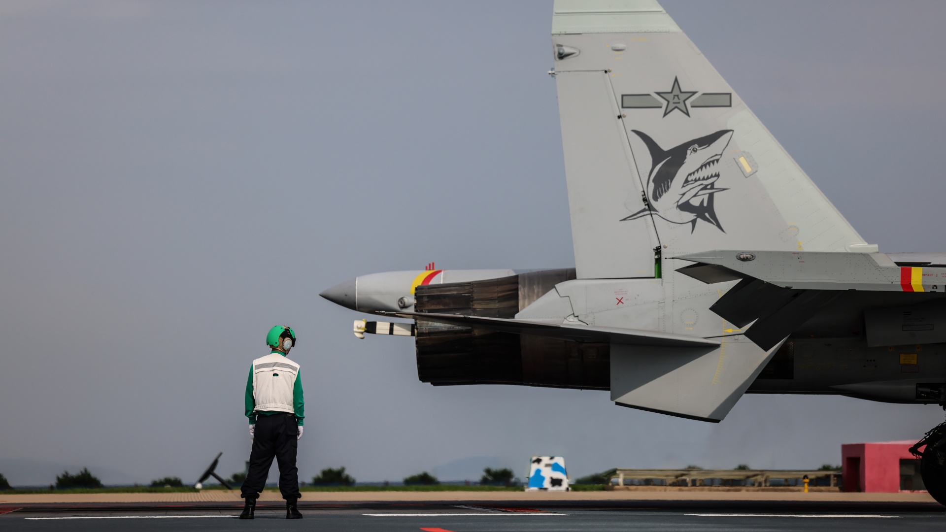 PLA Naval Aviation University conducts carrier-based aircraft launch and recovery drill