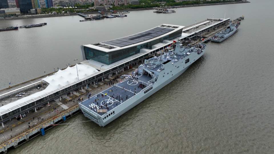 Amphibious dock landing ship open to public to mark navy's 77th anniversary