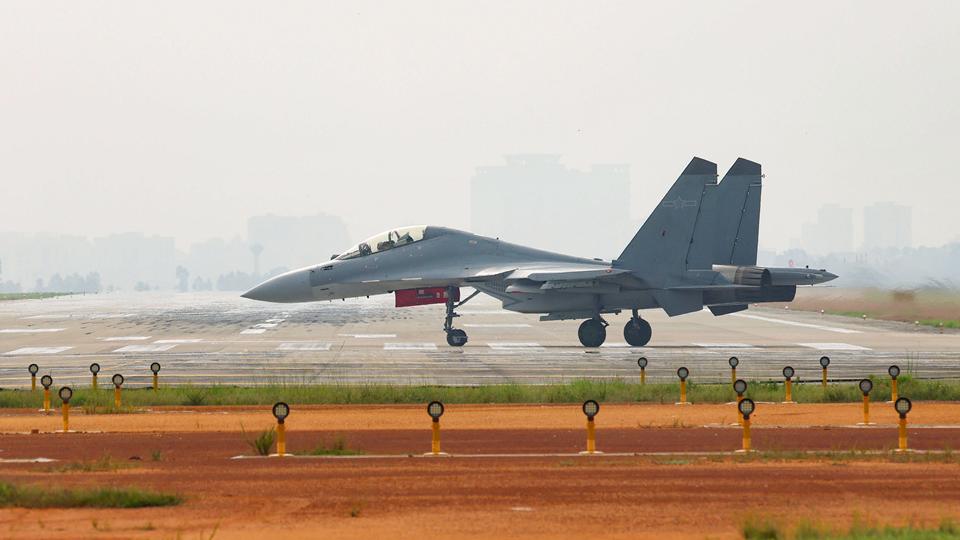 J-16 fighter jets in training