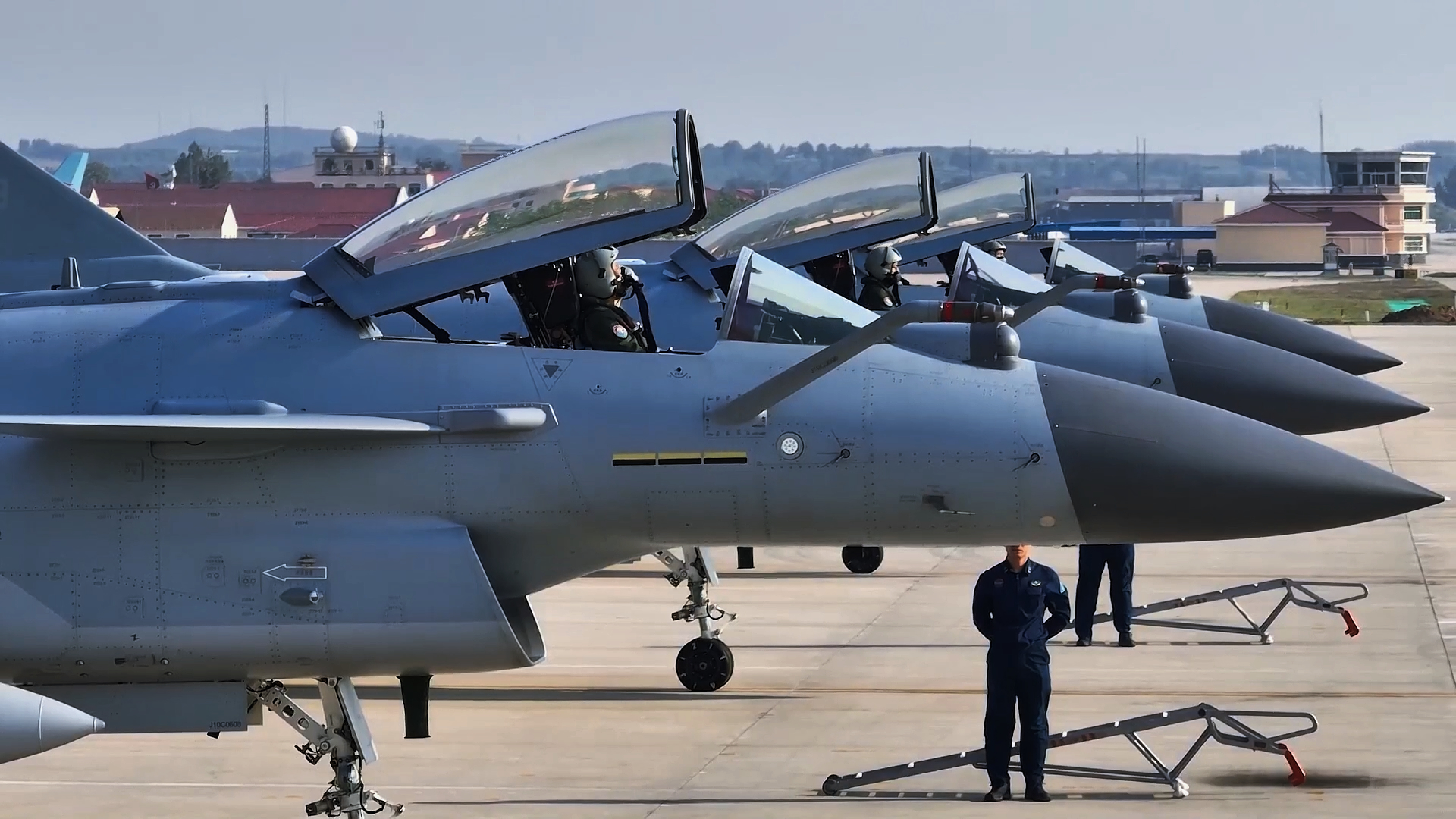 Large-scale Aerial Combat Training
