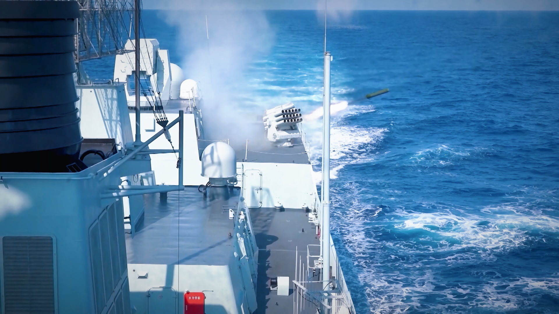 Hubei Amphibious Task Group in Combat-Oriented Training