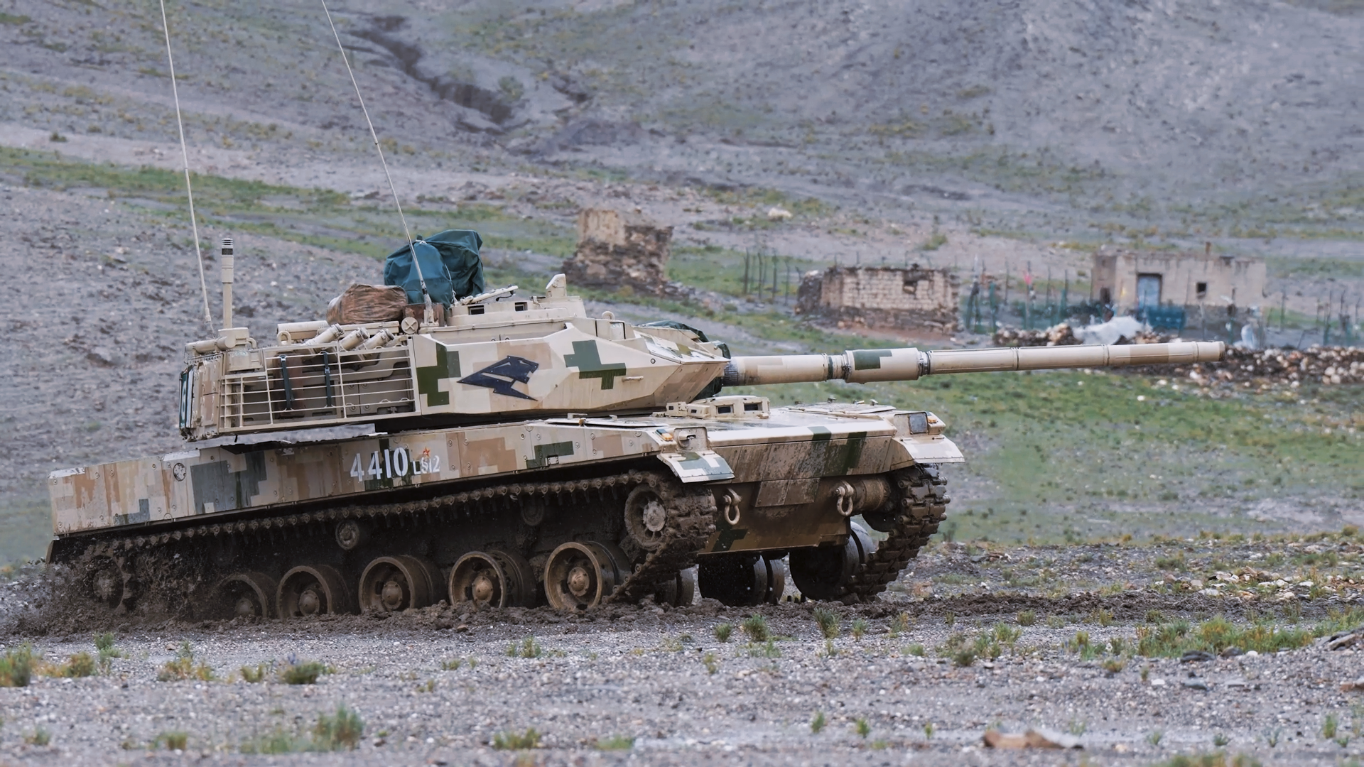 Tank Detachment Conducts Live-Fire Assessment