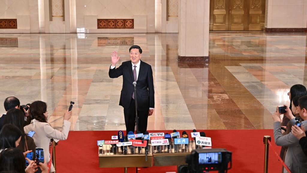Ministers give interviews after 2nd plenary meeting of 4th session of 14th NPC