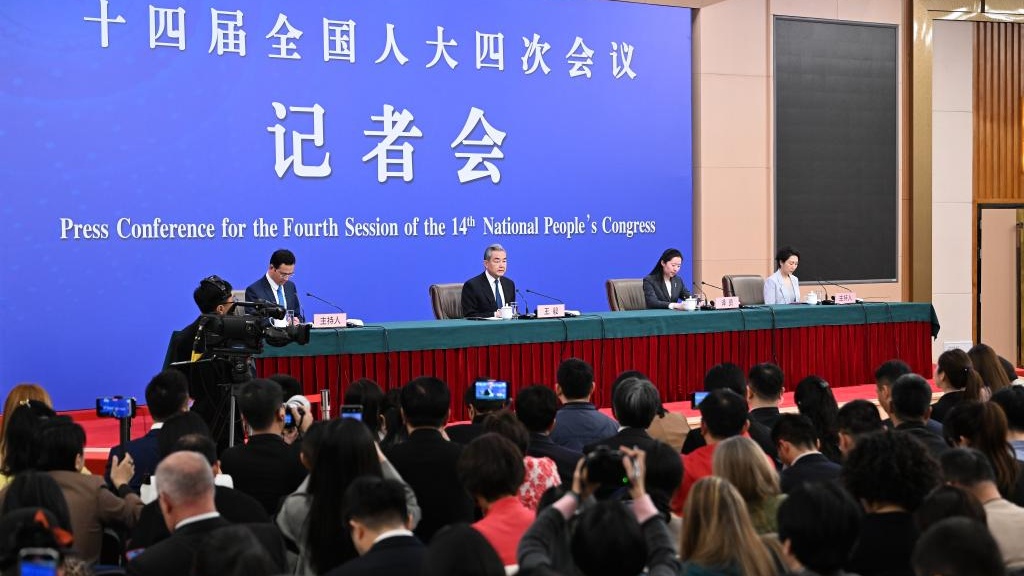 China, U.S. should uphold mutual respect, hold bottom line of peaceful coexistence: Chinese FM