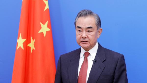 Chinese FM urges Japan to reflect on, correct mistakes as soon as possible