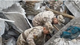 Armed forces join landslide emergency relief in SW China