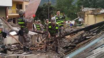 Over 2700 service members join quake relief in Sichuan Province