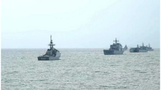 Ship Zhanjiang enhances interactions with foreign navies during LIMA 2023 trip