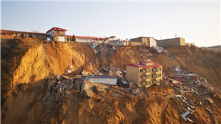 Militias participate in rescue operations of North China landslide