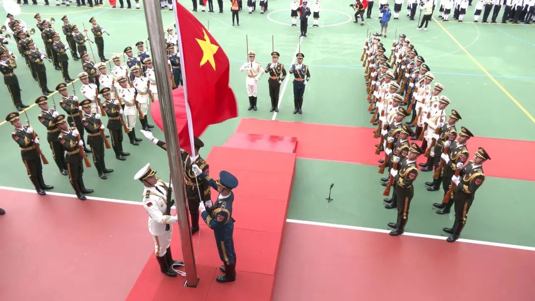 Ceremony held to mark 20th anniversary of Association of Hong Kong Flag-guards