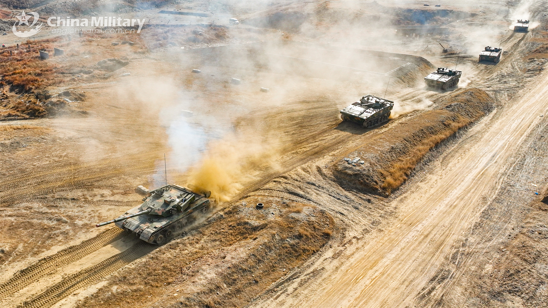 Armored Vehicles In Maneuver Training Photos 中国军网（英文版） 9604