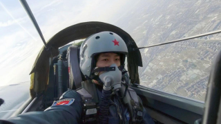 Highlight moments of female fighter pilot Zhang Xiao