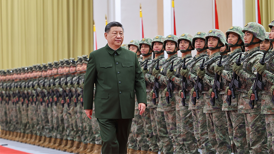 Xi inspects PLA garrison in Macao