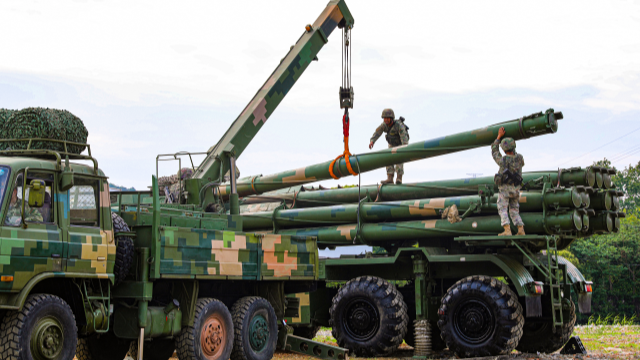 Army soldiers conduct combat support training exercise