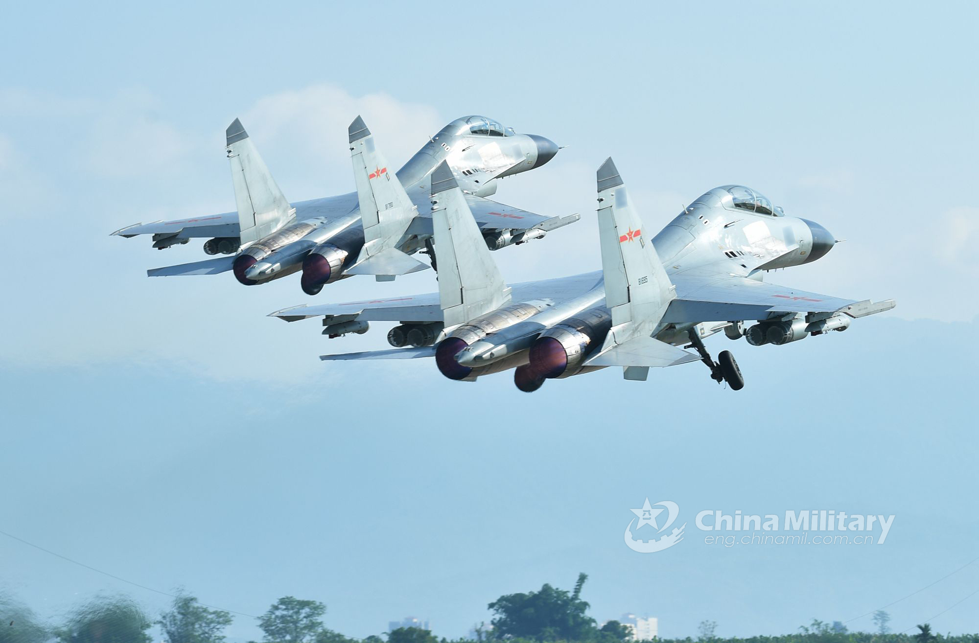 Multi-type Fighter Jets Conduct Live-fire Training In S. China Sea ...