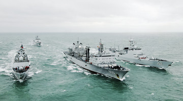 Vessels in comprehensive replenishment training exercise 