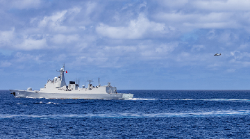 Destroyer Jinan in replenishment-at-sea training