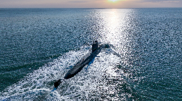 Submarine Steams in the Sea