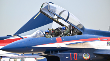 PLA aerobatic team performs in Thailand