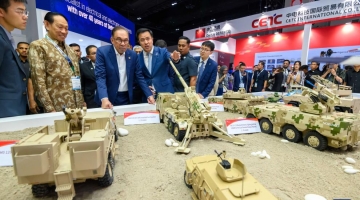 Defense Services Asia 2024 opens in Malaysia