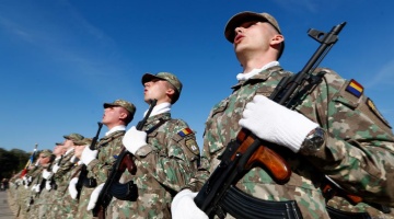 Ceremony held to mark Romania's Army Day