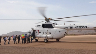 Chinese peacekeeping helicopter unit transfers 19 UN staffers to safety in Sudan