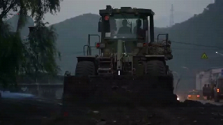 PLA helps with post-flood traffic resumption 