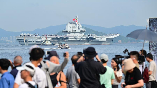 Aircraft Carrier Shandong Arrives in Hong Kong for Maiden Visit