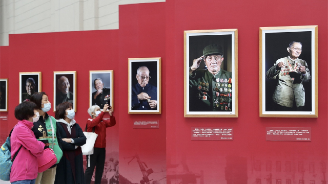 Photo exhibition of CPV veterans opens in Beijing