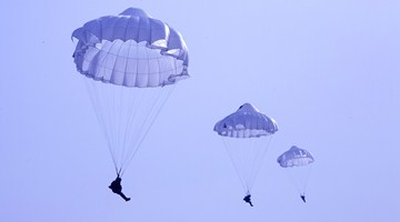Paratroopers descend to drop zone