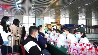 Military doctors serve passengers during Chinese Spring Festival travel rush